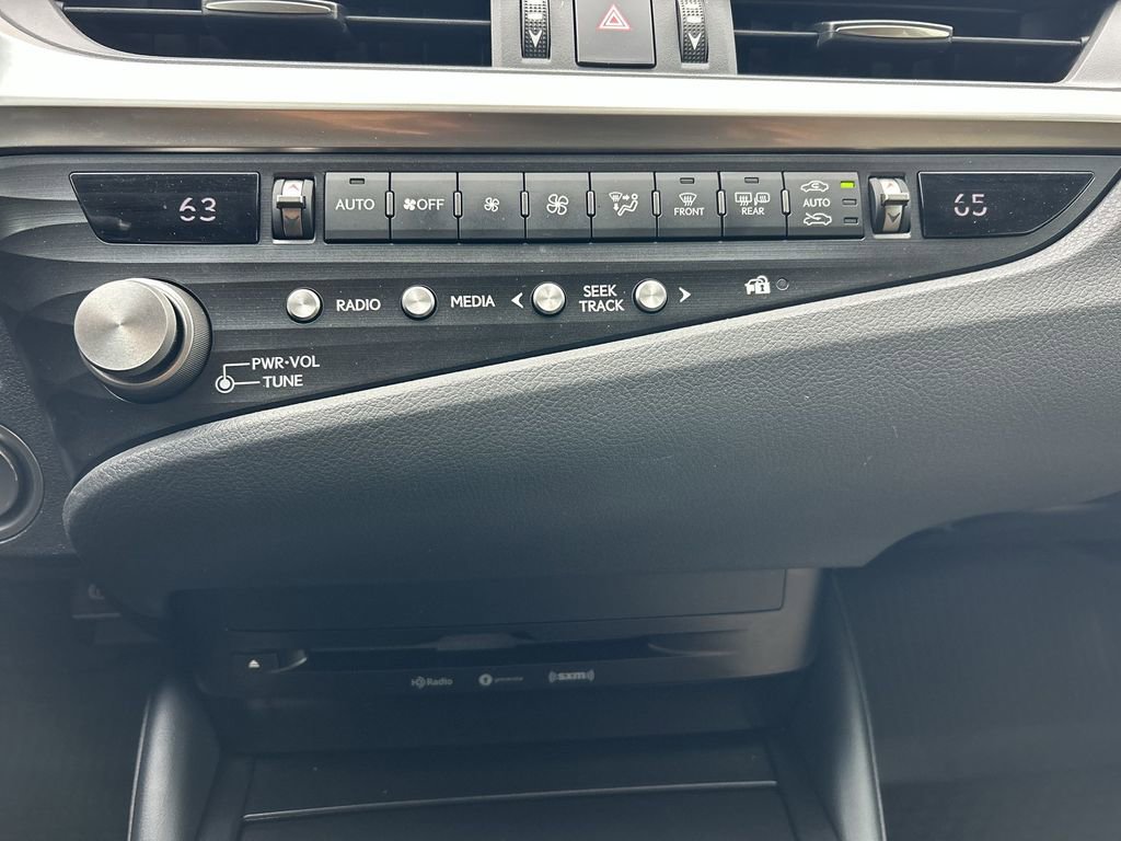 Used 2021 Lexus ES 350 w/ Accessory Package FWD image 22