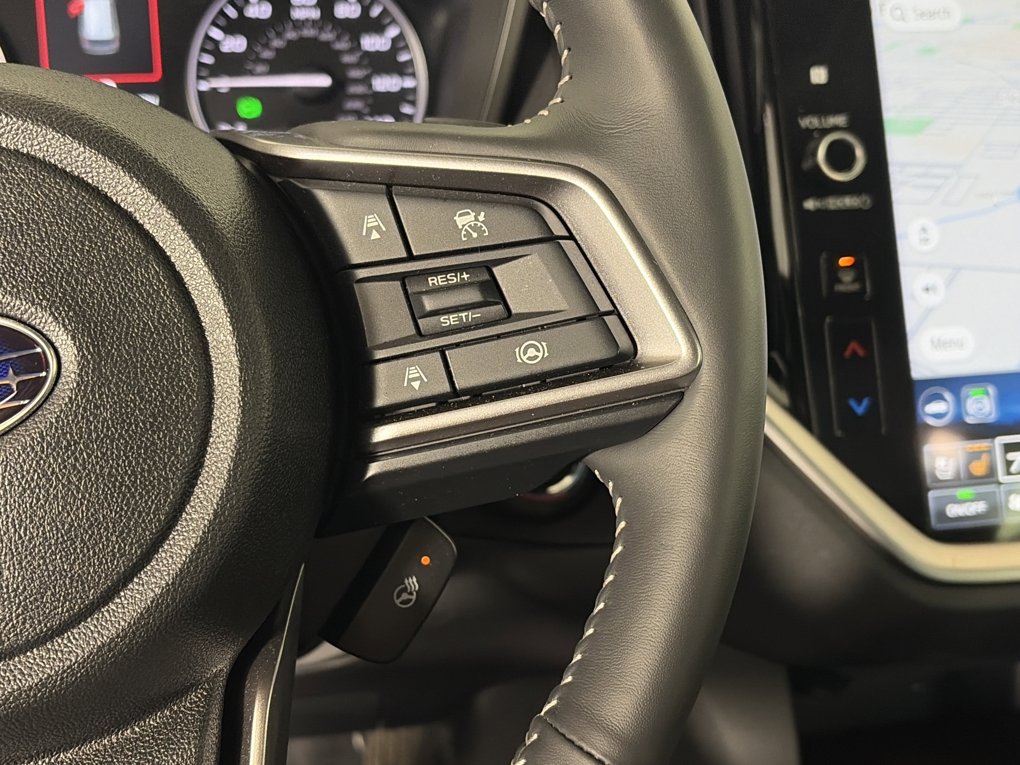 Used 2025 Subaru Ascent Touring w/ Popular Package #2 image 32