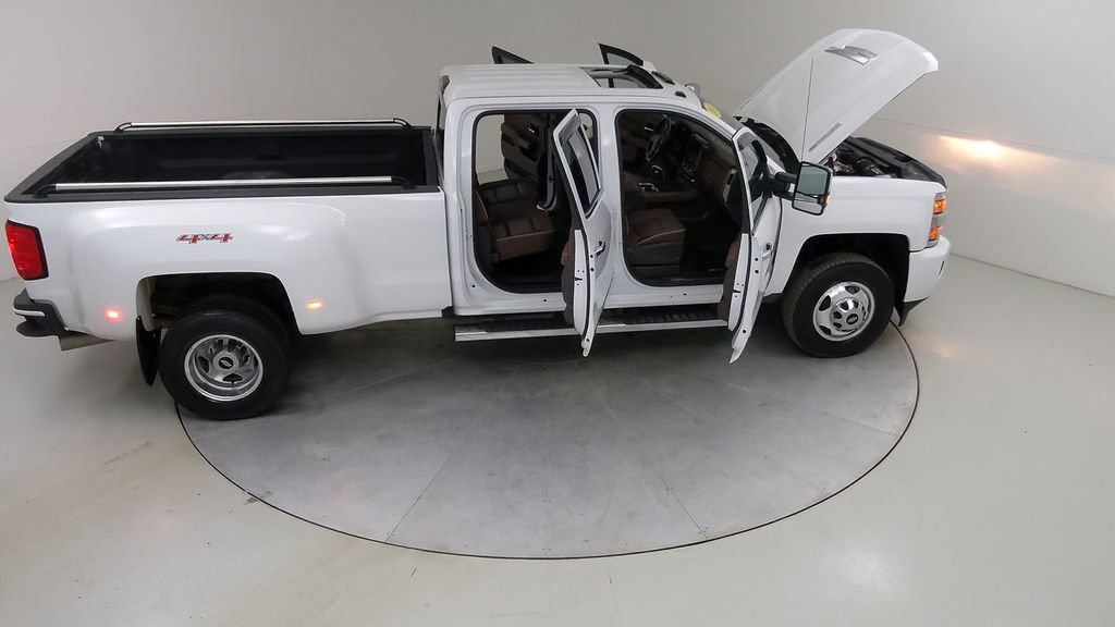 Used 2017 Chevrolet Silverado 3500 High Country image 52