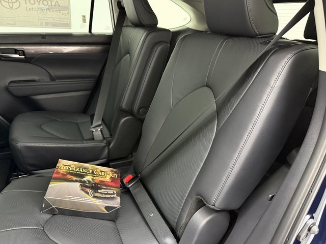 New 2026 Toyota Highlander Limited image 33