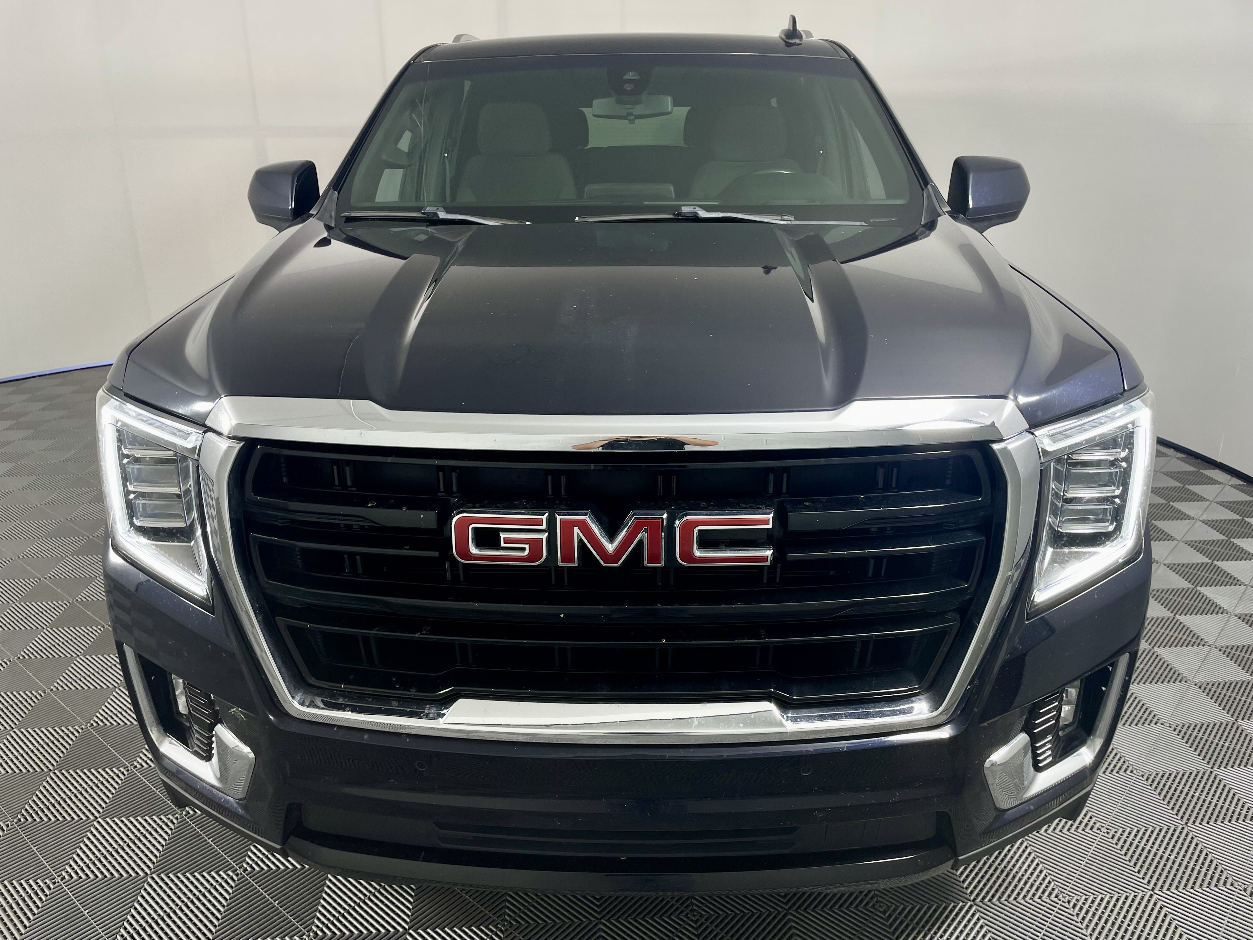 Used 2021 GMC Yukon SLE AWD/4WD image 8