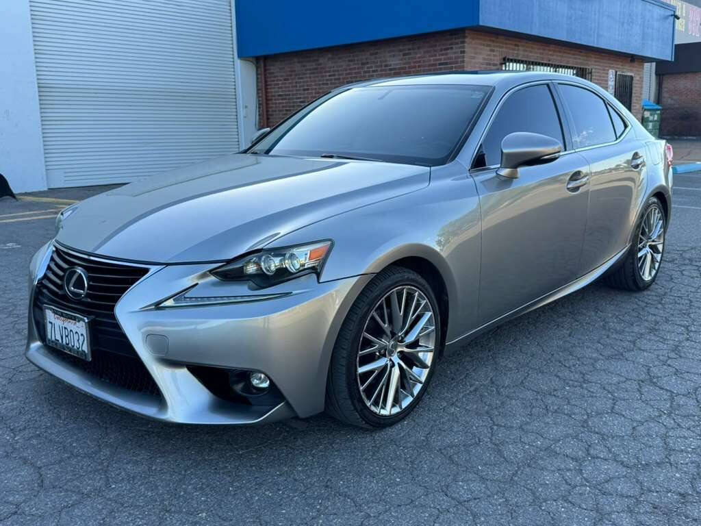 Used 2015 Lexus IS 250 w/ Navigation System Package RWD image 3
