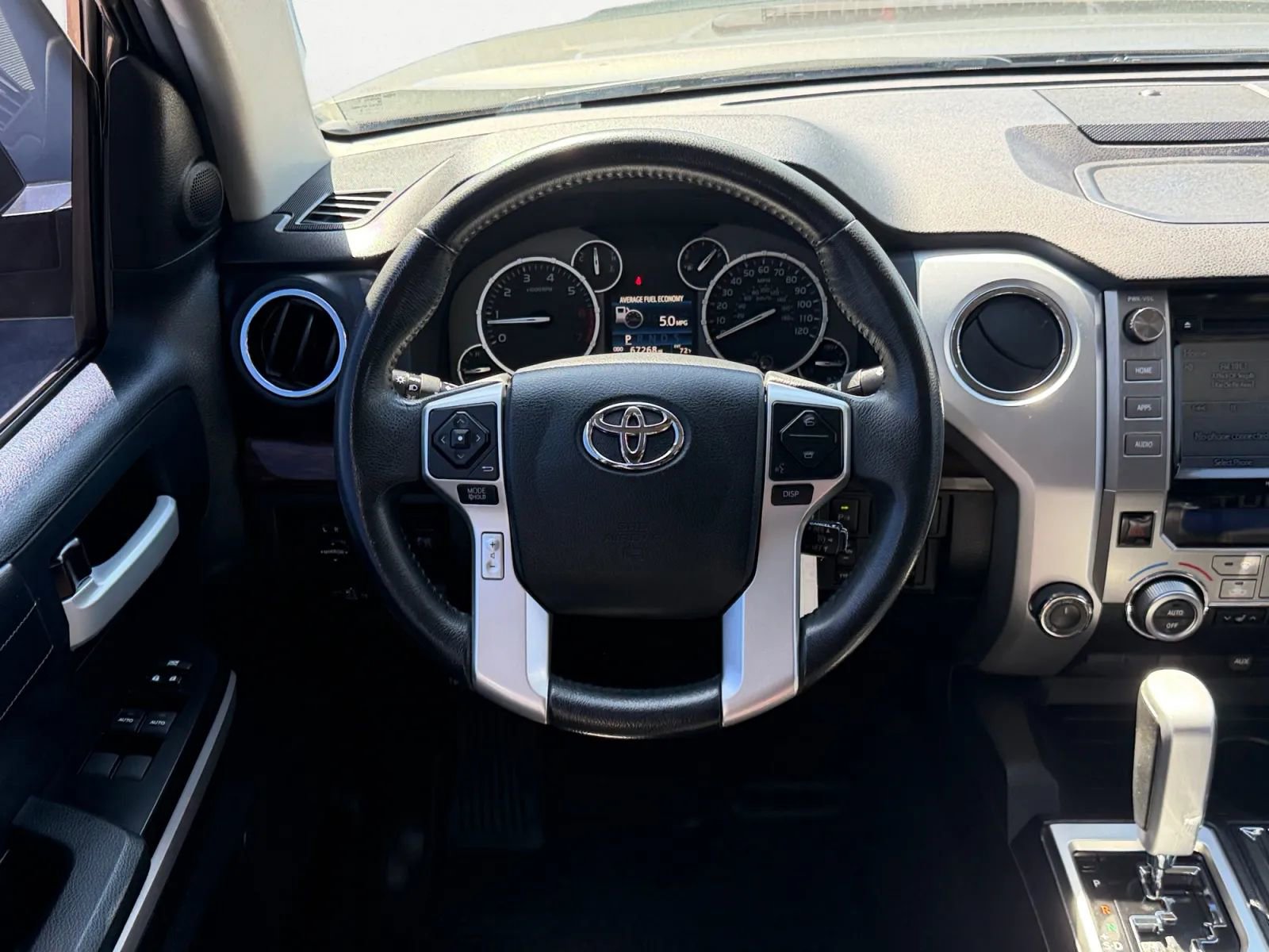 Used 2016 Toyota Tundra Limited w/ Limited Premium Package AWD/4WD image 16