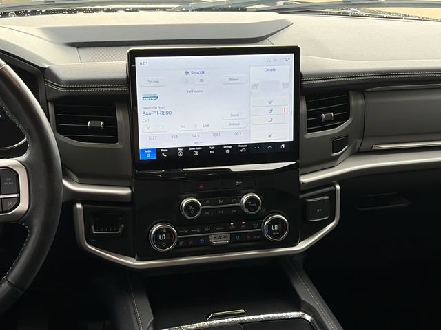 Used 2023 Ford Expedition XLT image 13