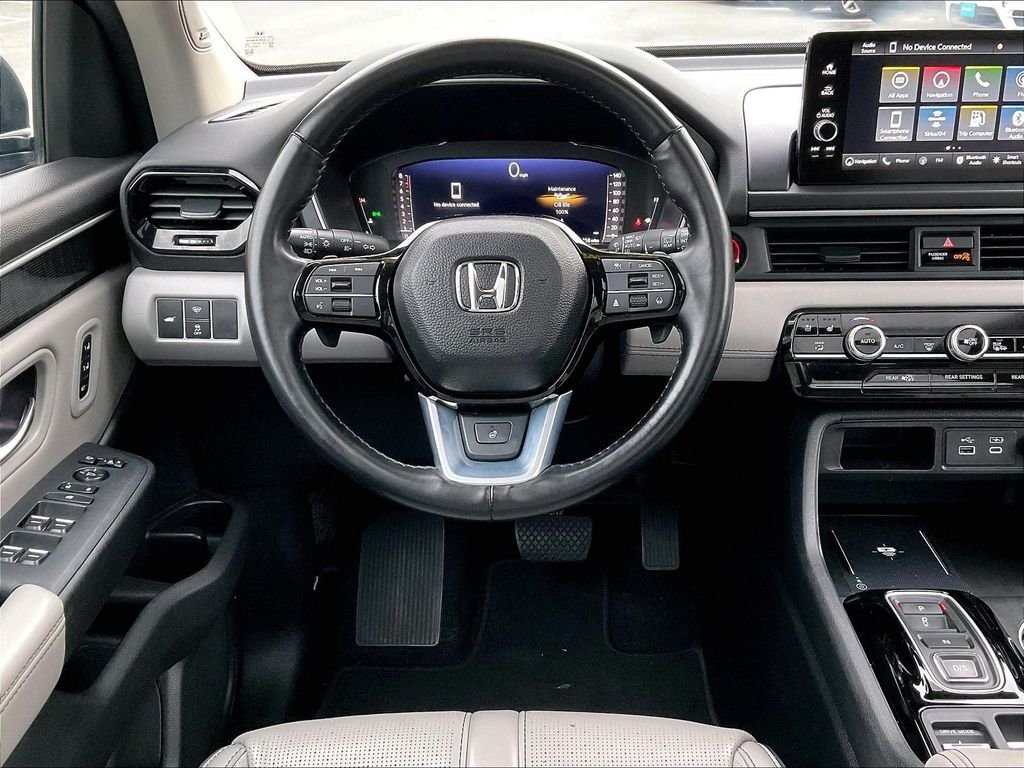 Used 2023 Honda Pilot Elite image 17