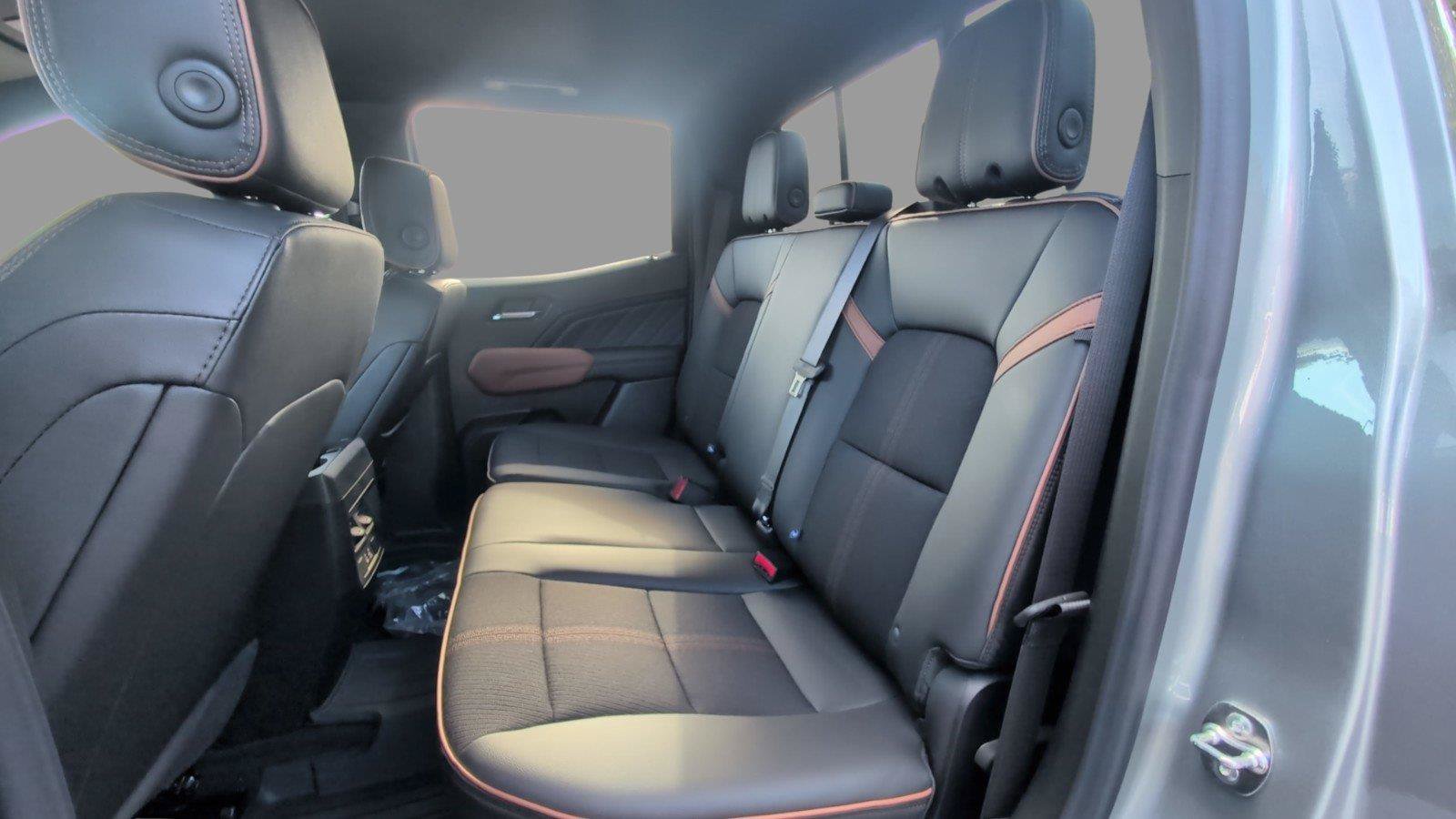 New 2026 GMC Canyon AT4 AWD/4WD image 35