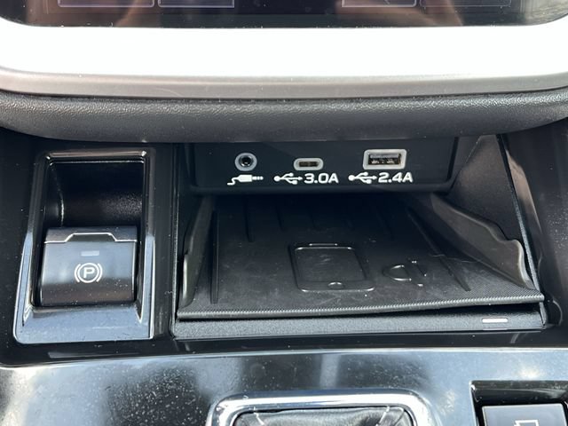 Used 2023 Subaru Outback Touring XT AWD/4WD image 23