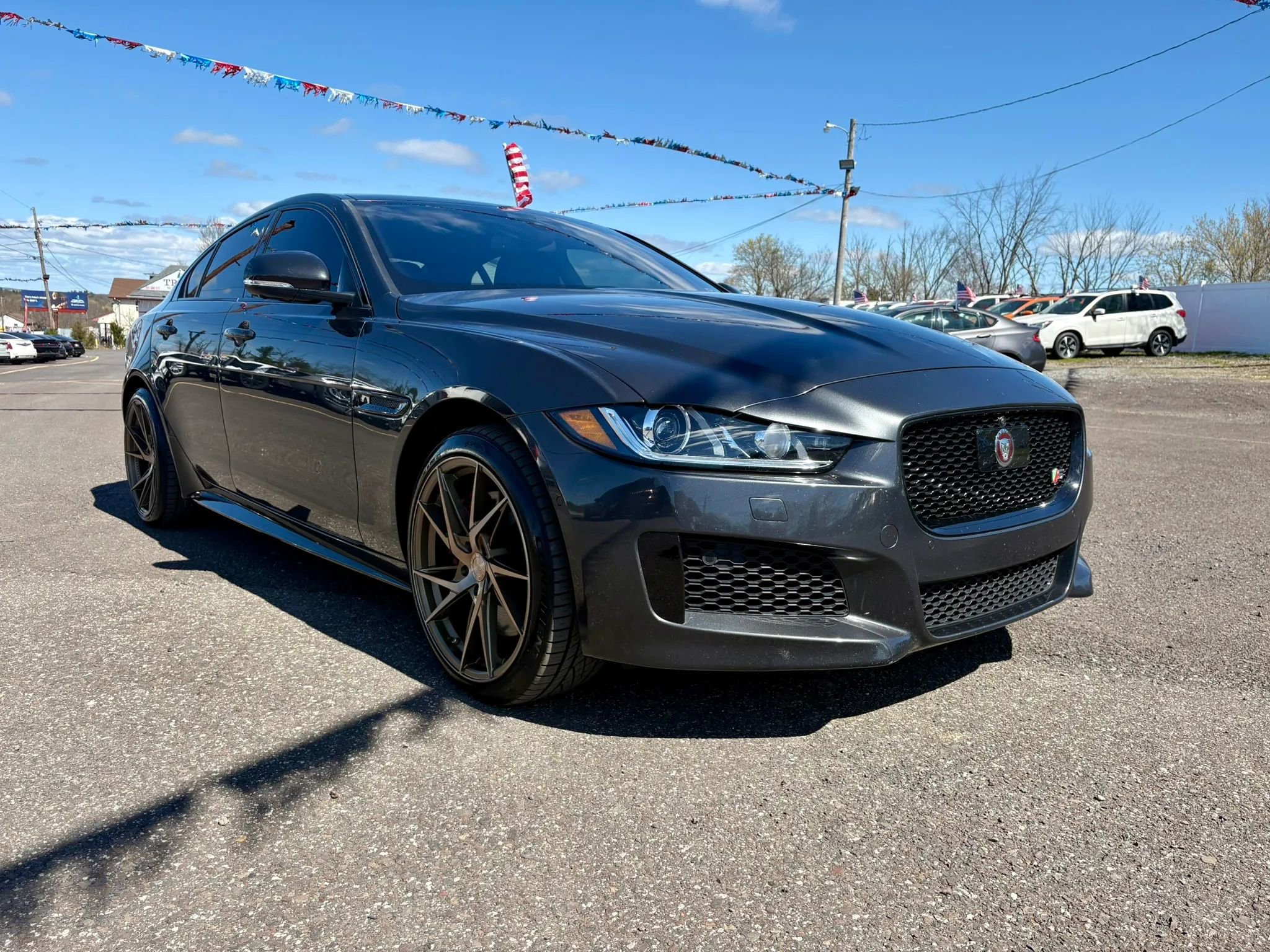 Used 2018 Jaguar XE S AWD/4WD image 7