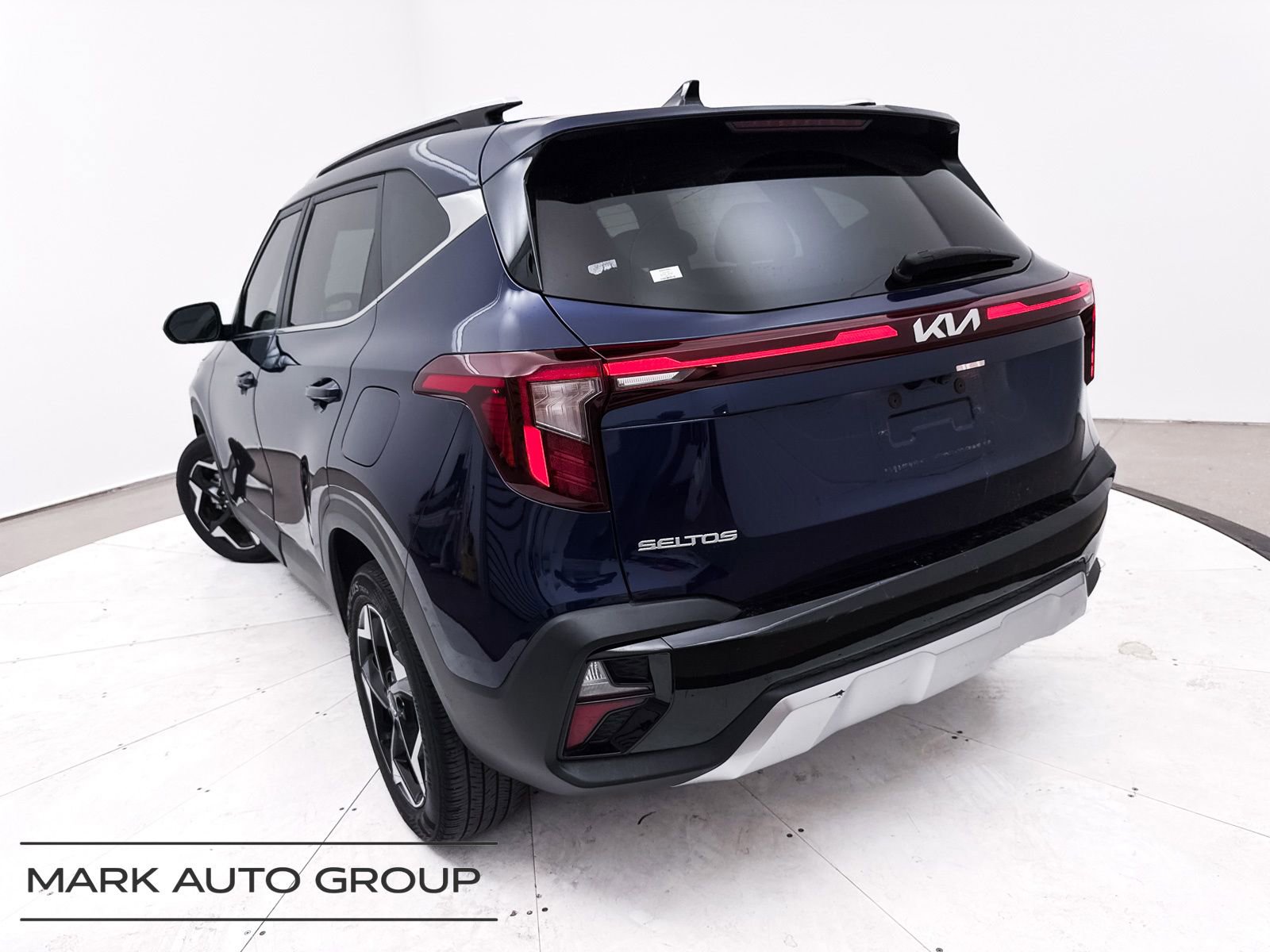 Certified 2024 Kia Seltos EX image 7