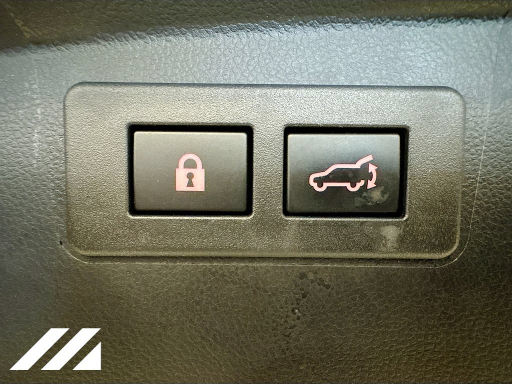 Used 2023 Subaru Outback Limited XT AWD/4WD image 30