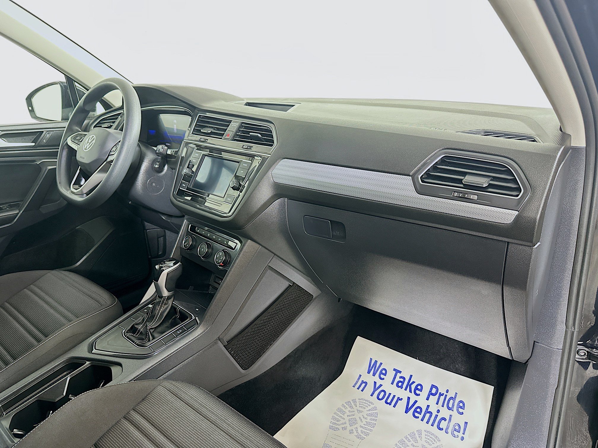 Used 2023 Volkswagen Tiguan S FWD image 27