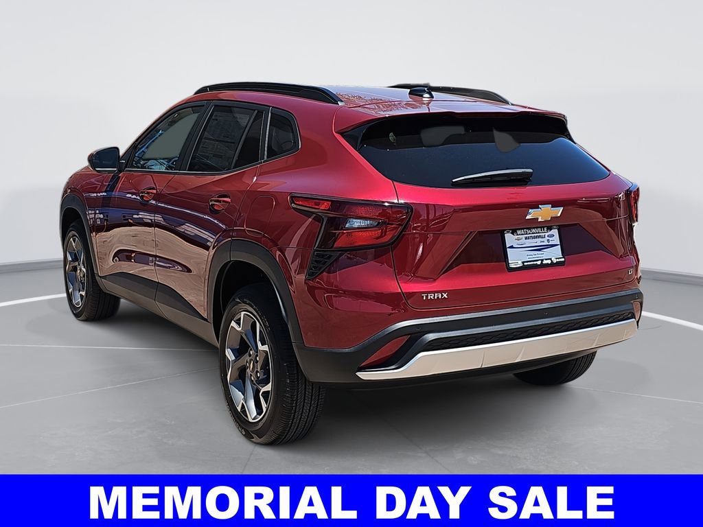 New 2025 Chevrolet Trax LT w/ Driver Confidence Package FWD image 5