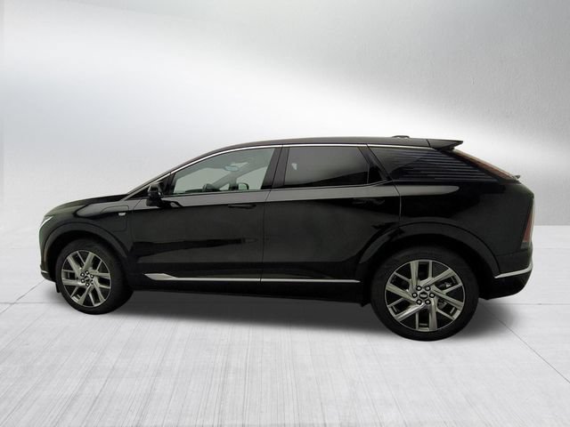 New 2027 Cadillac Optiq Luxury w/ LPO, Floor Liner Package AWD/4WD image 8