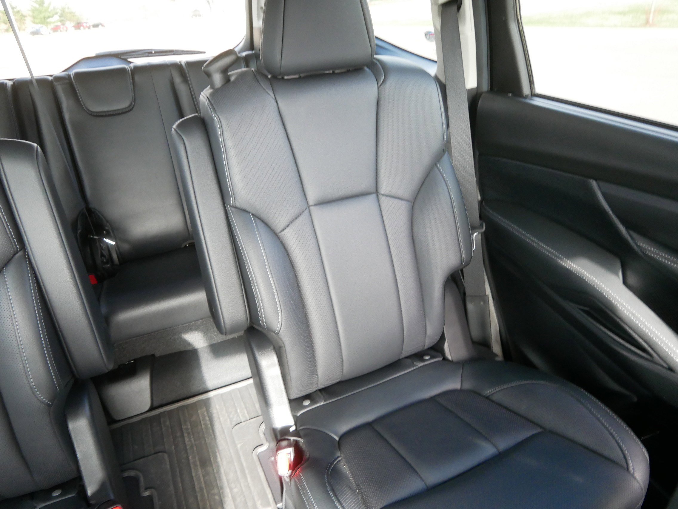 Used 2023 Subaru Ascent Limited AWD/4WD image 14
