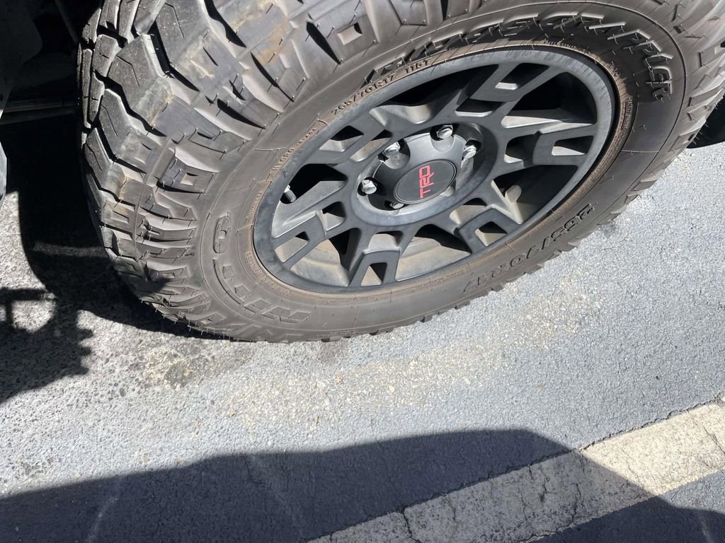 Used 2024 Toyota 4Runner SR5 image 33