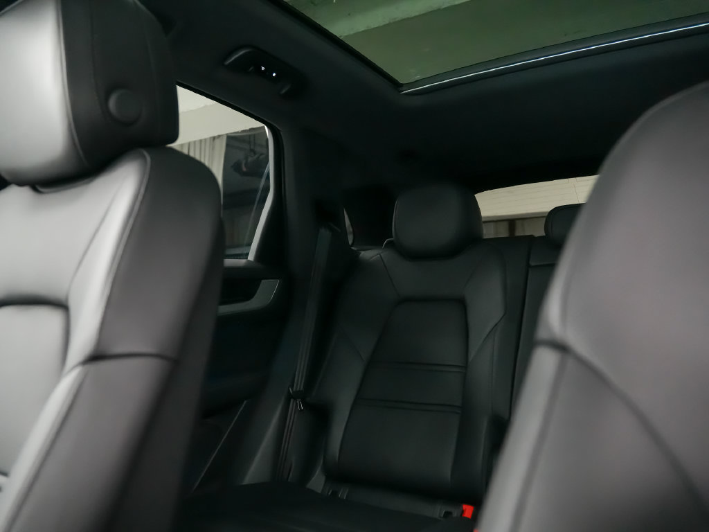 New 2026 Porsche Cayenne S AWD/4WD image 33