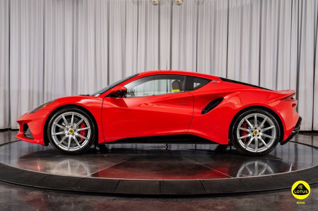 New 2025 Lotus Emira image 7