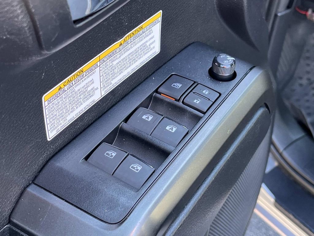 Used 2020 Toyota Tacoma TRD Off-Road image 25