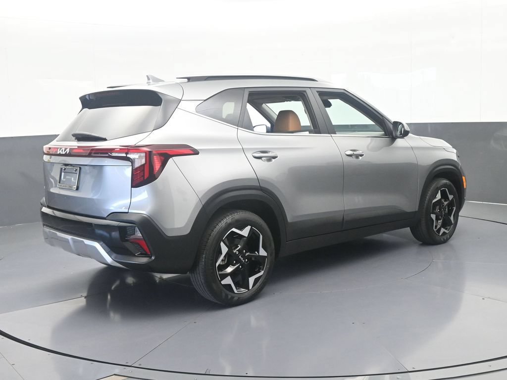 Used 2024 Kia Seltos EX FWD image 6