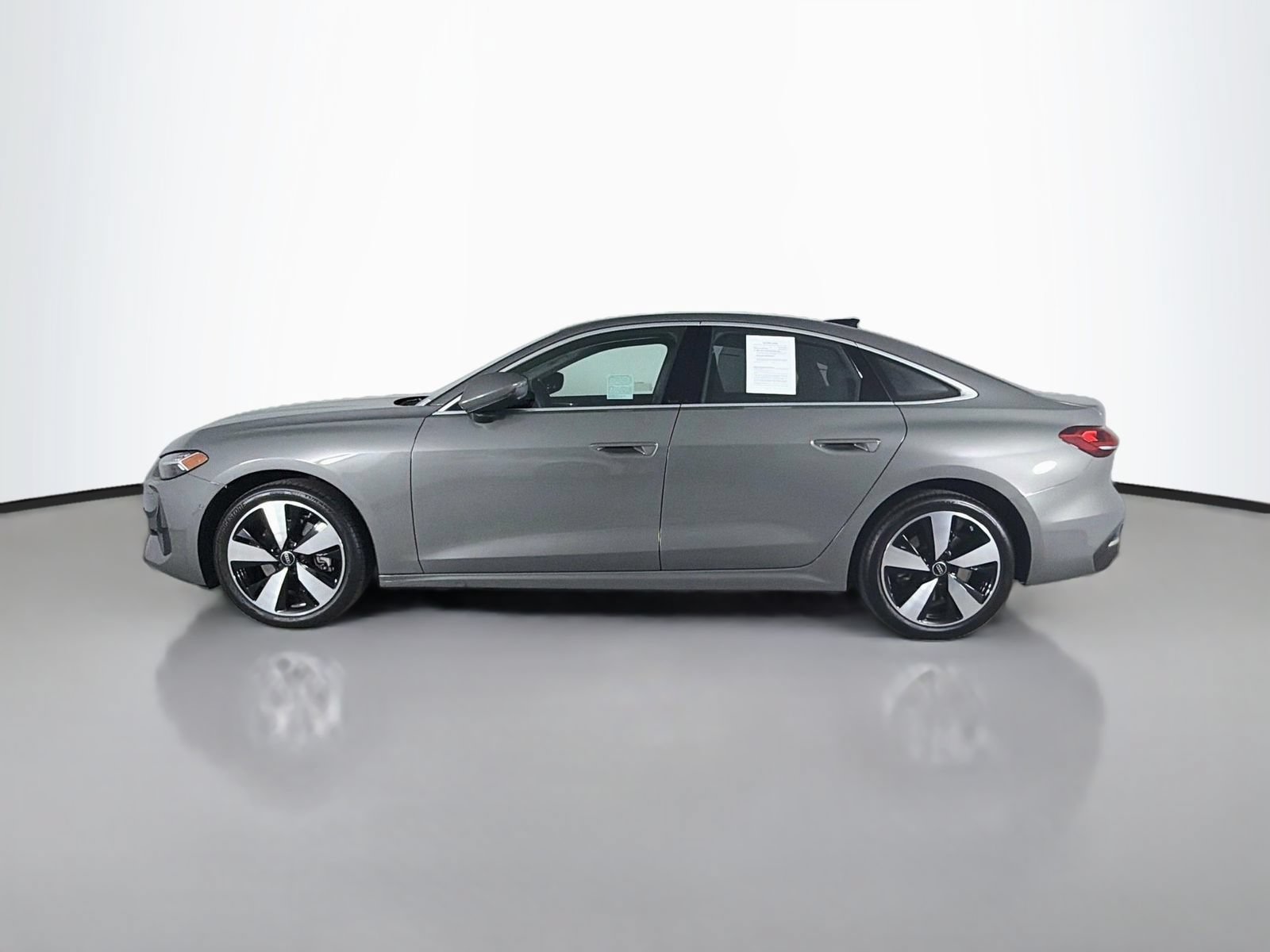 Certified 2025 Audi A5 2.0T Prestige w/ 19" Wheel Package AWD/4WD image 4