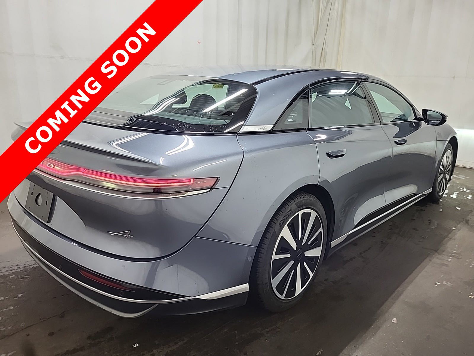 Used 2024 Lucid Air Pure RWD image 4