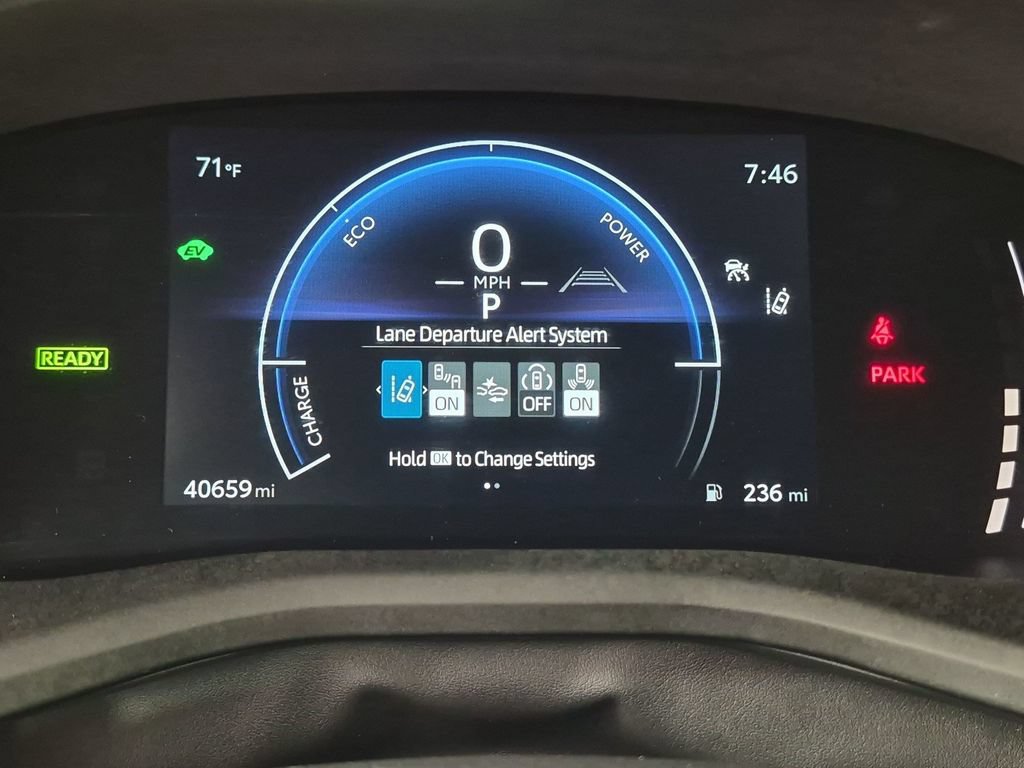 Used 2025 Toyota Camry SE FWD image 21