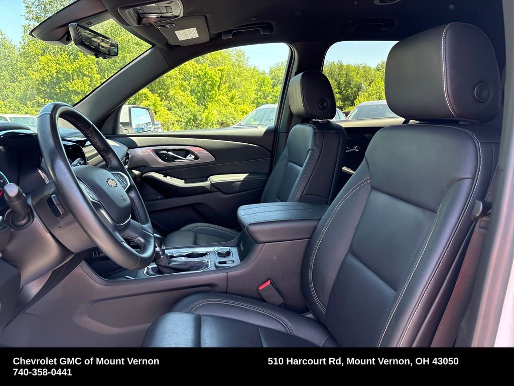 Used 2023 Chevrolet Traverse LT w/ LT Premium Package AWD/4WD image 12