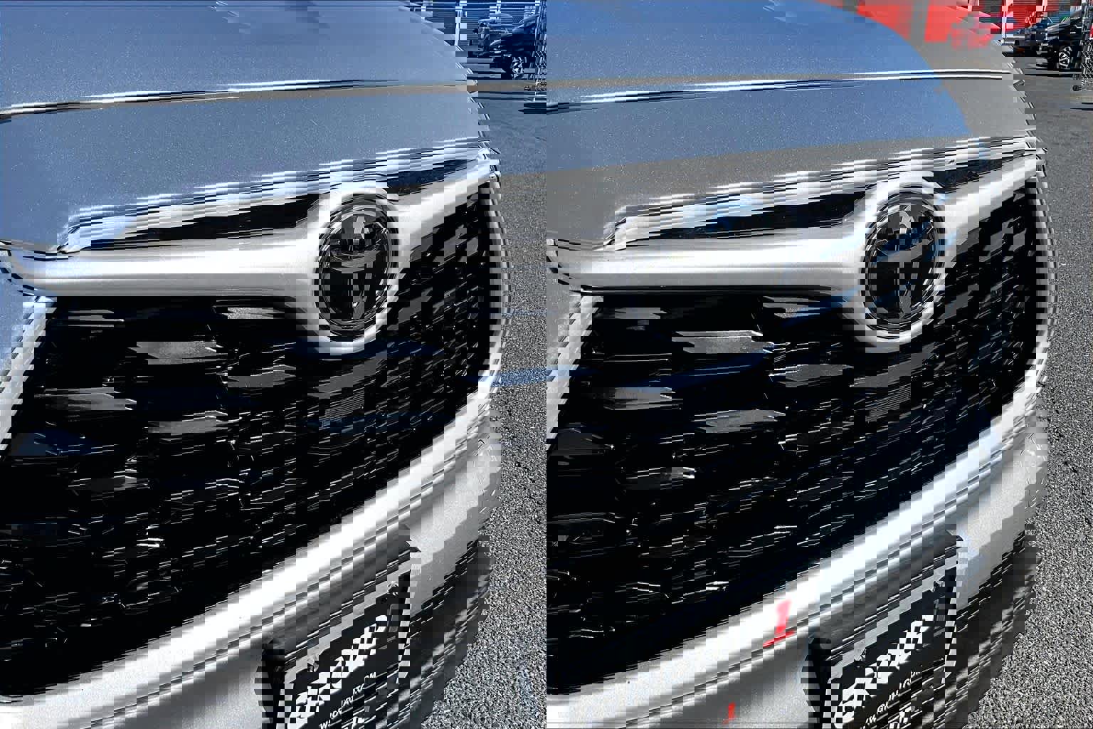 Used 2022 Toyota Highlander XLE image 30