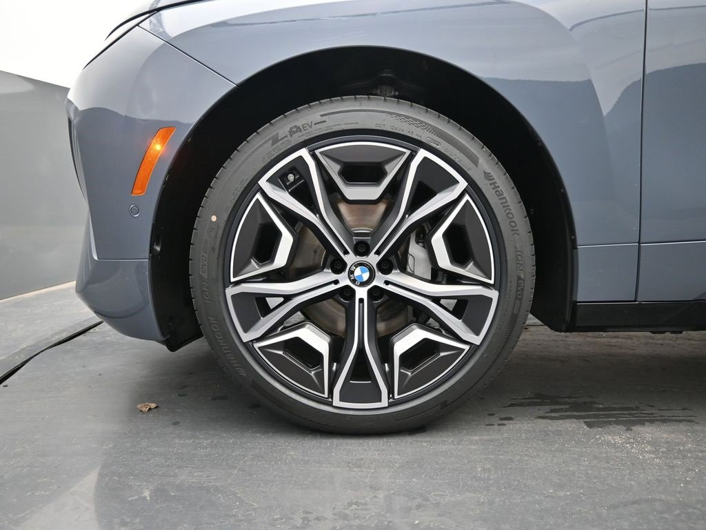 Certified 2026 BMW iX xDrive45 w/ Premium Package image 9