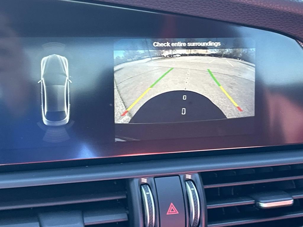 Used 2022 Alfa Romeo Giulia Veloce image 36