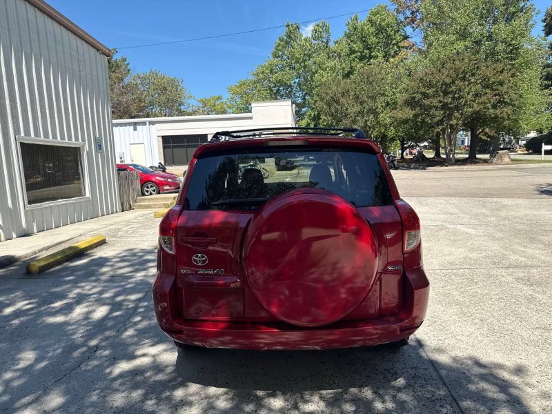 Used 2007 Toyota RAV4 Limited AWD/4WD image 4