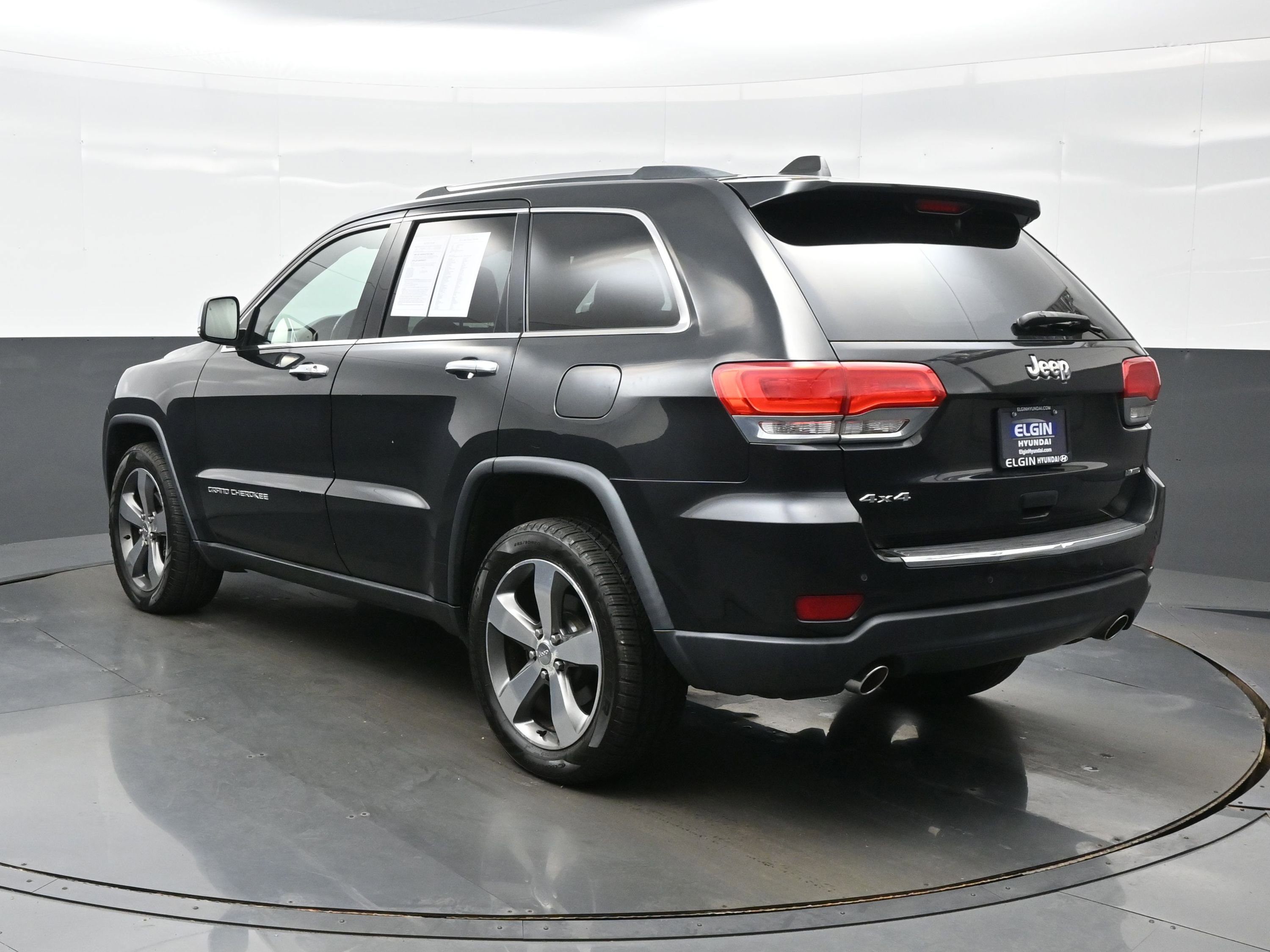 Used 2014 Jeep Grand Cherokee Limited w/ Luxury Group II AWD/4WD image 4