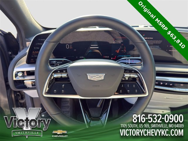 Used 2024 Cadillac Lyriq Sport image 10
