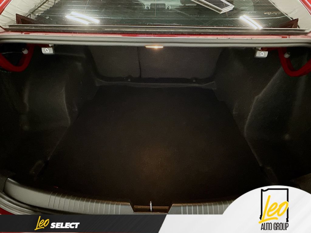Used 2023 Chevrolet Malibu LT FWD image 28