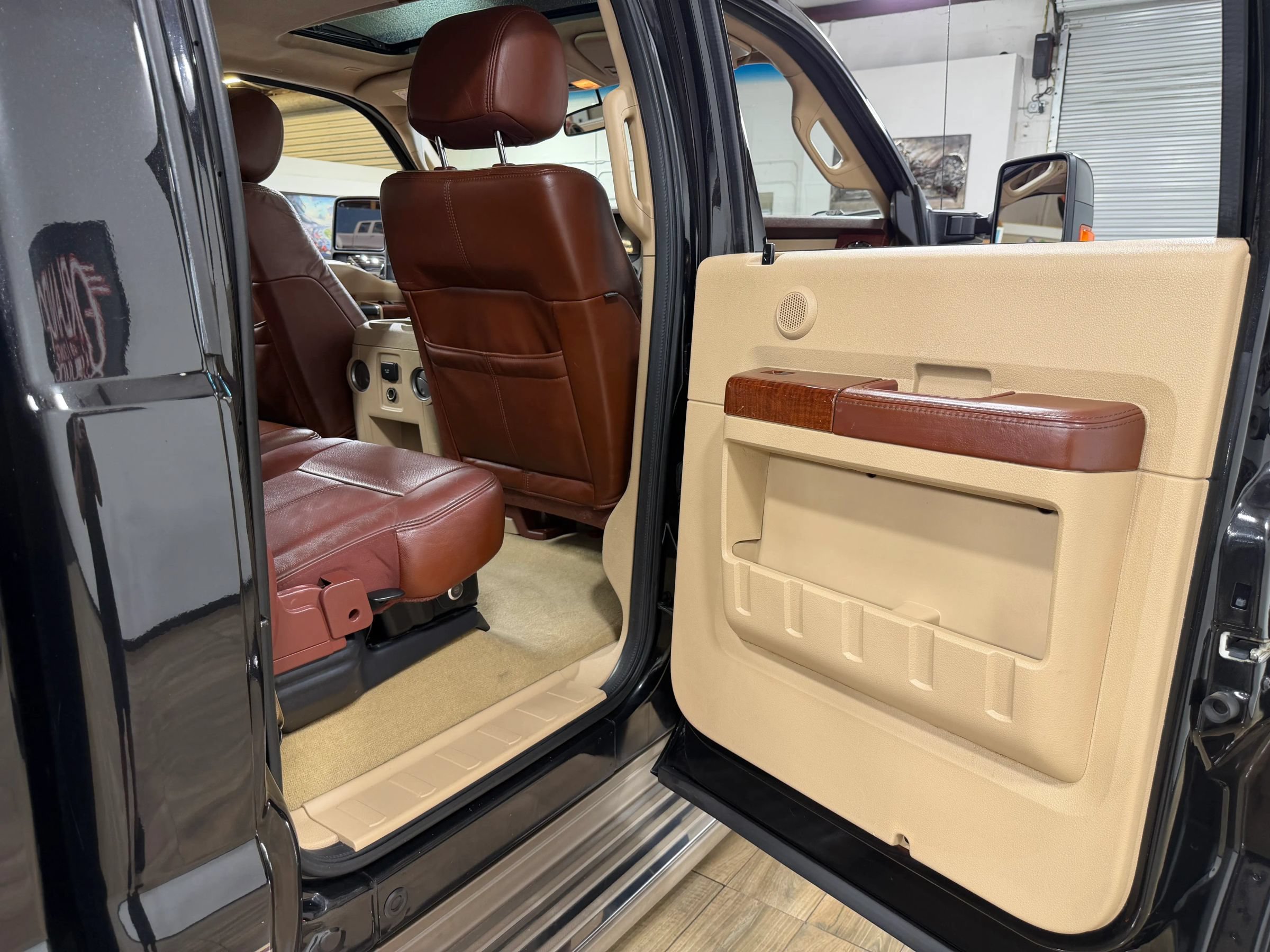 Used 2013 Ford F250 King Ranch w/ FX4 Off Road Pkg AWD/4WD image 17