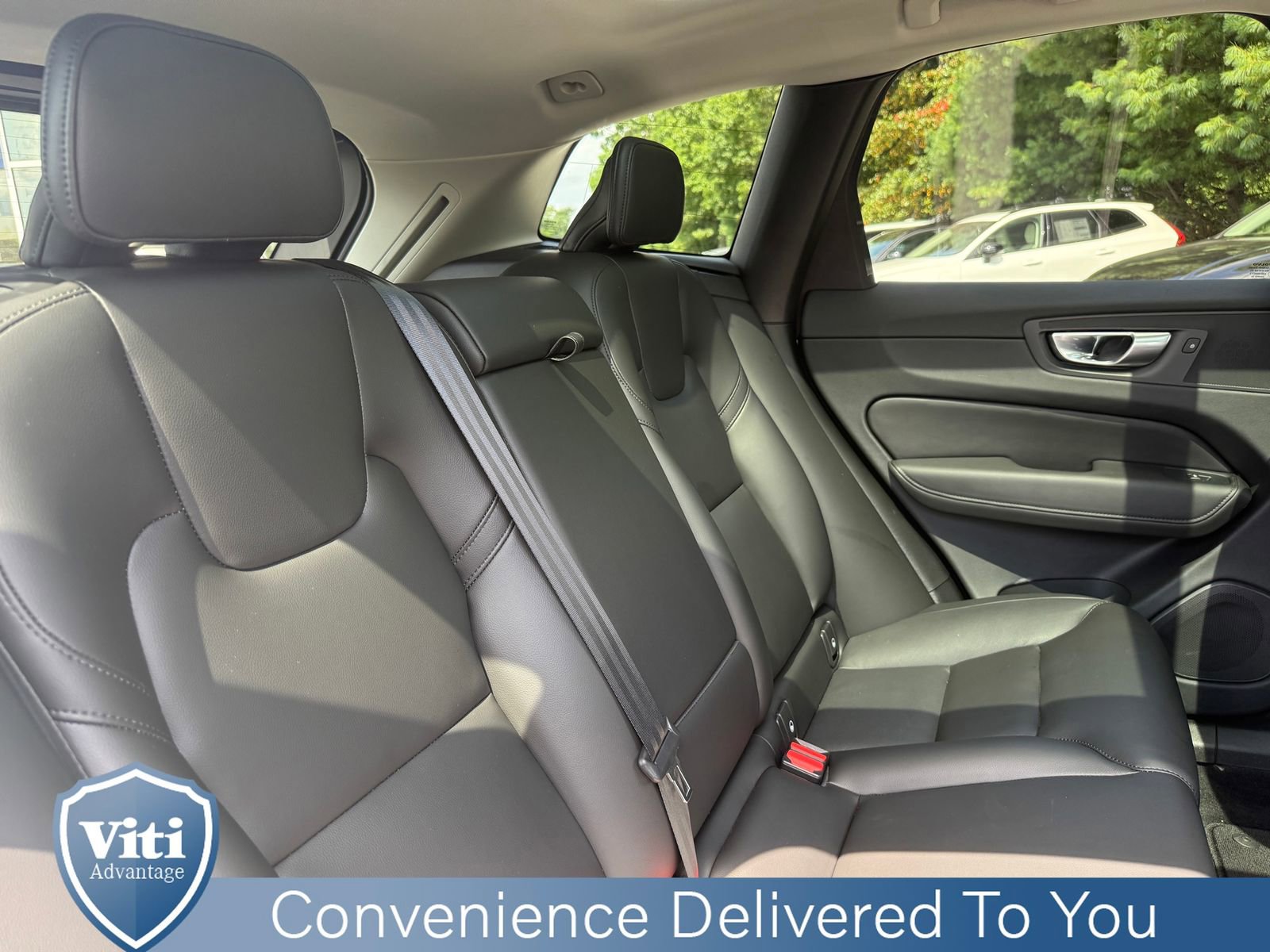 Certified 2024 Volvo XC60 B5 Core image 28