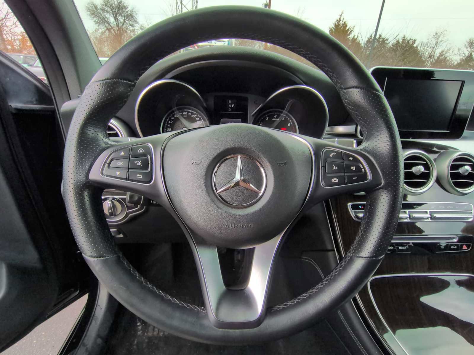 Used 2019 Mercedes-Benz GLC 300 4MATIC image 23