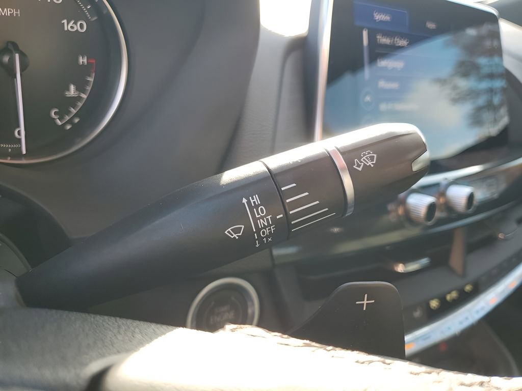 Used 2023 Cadillac CT4 Luxury w/ Sun And Sound Package image 36