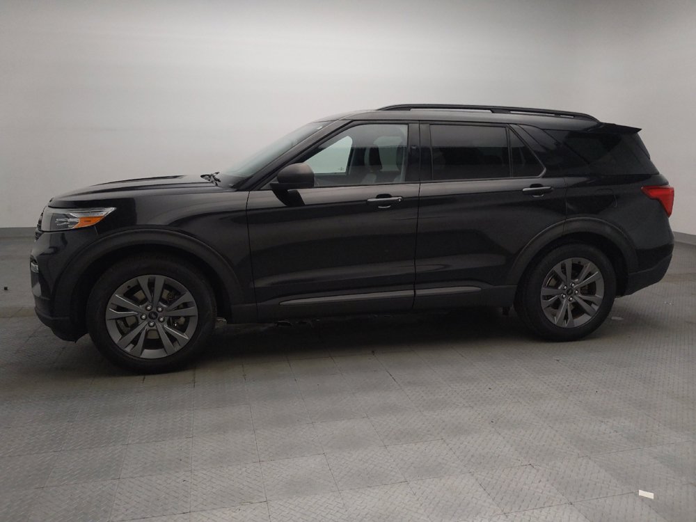 Used 2021 Ford Explorer XLT w/ Equipment Group 202A RWD image 2