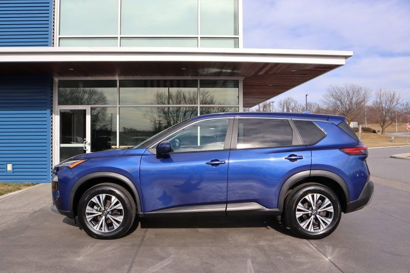 Used 2023 Nissan Rogue SV image 6
