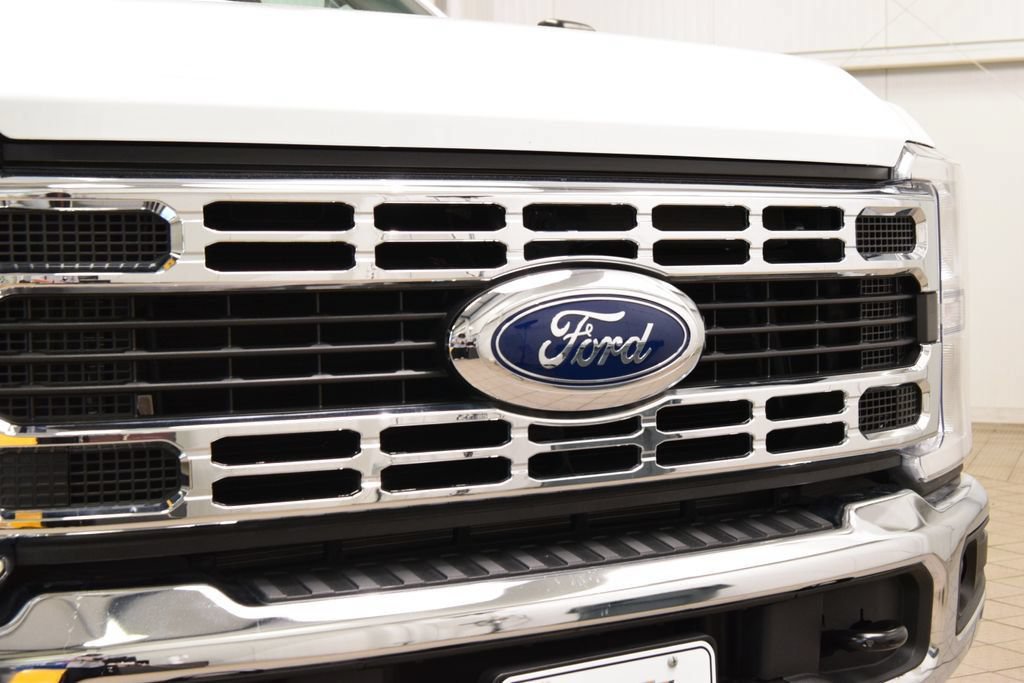 Used 2024 Ford F350 XL w/ XL Chrome Package RWD image 5