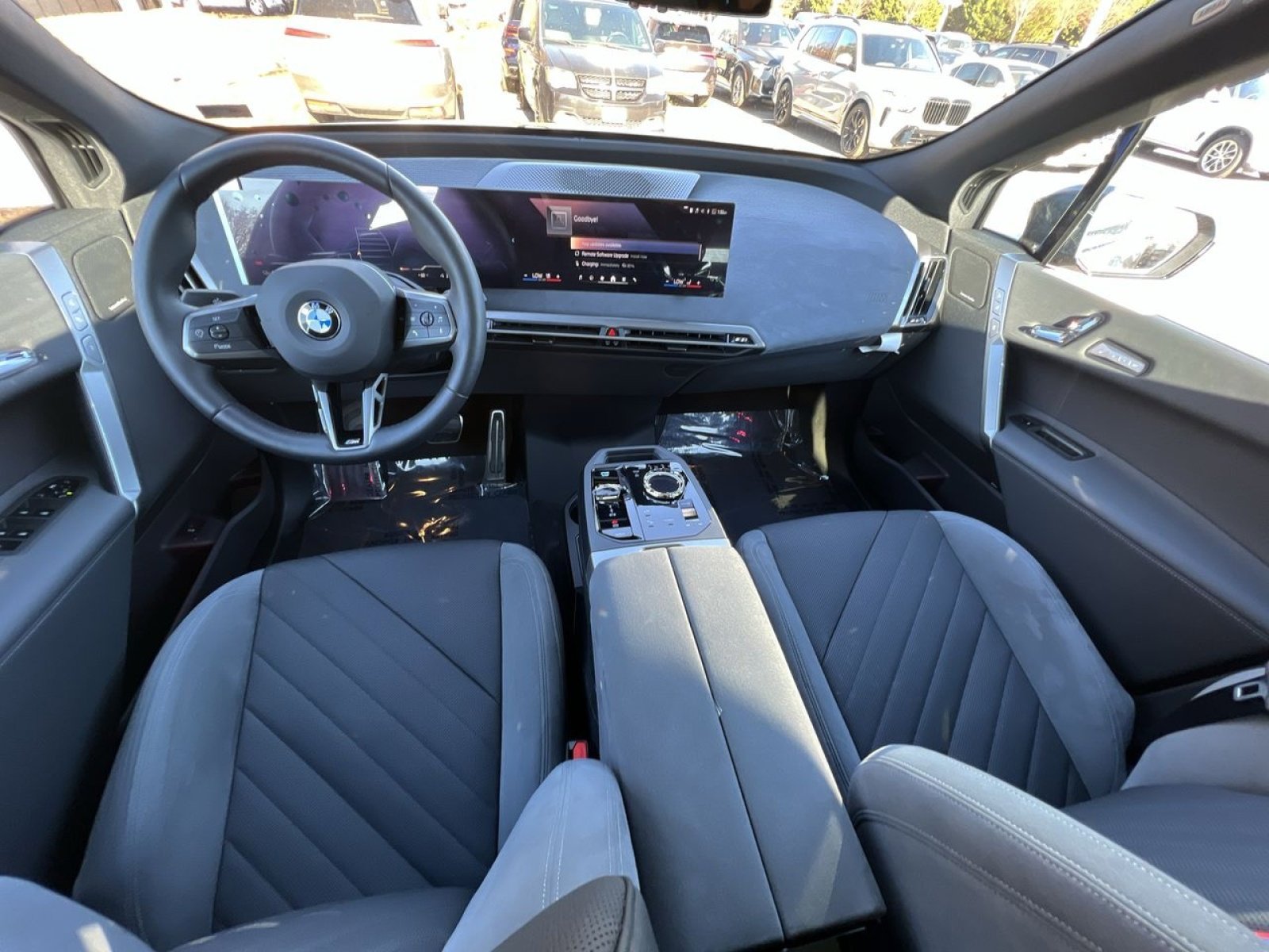 New 2026 BMW iX xDrive45 w/ M Sport Package image 2