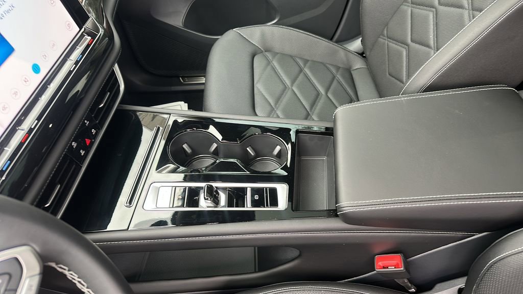 New 2026 Volkswagen Atlas SE image 17