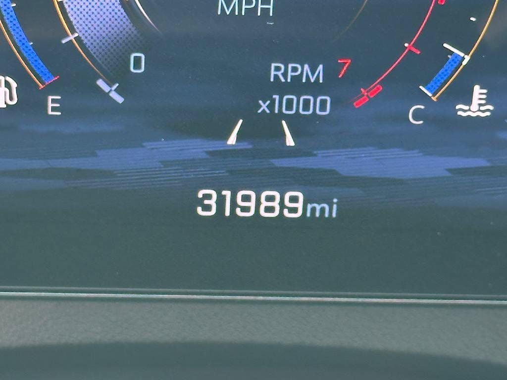 Used 2024 Chevrolet Traverse Z71 w/ Enhanced Driving Package AWD/4WD image 24