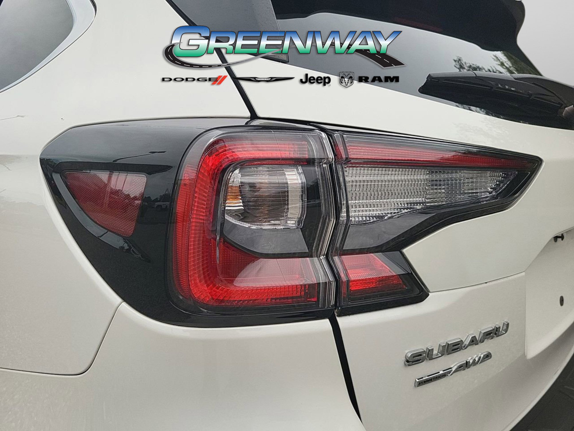 Used 2025 Subaru Outback Premium image 5