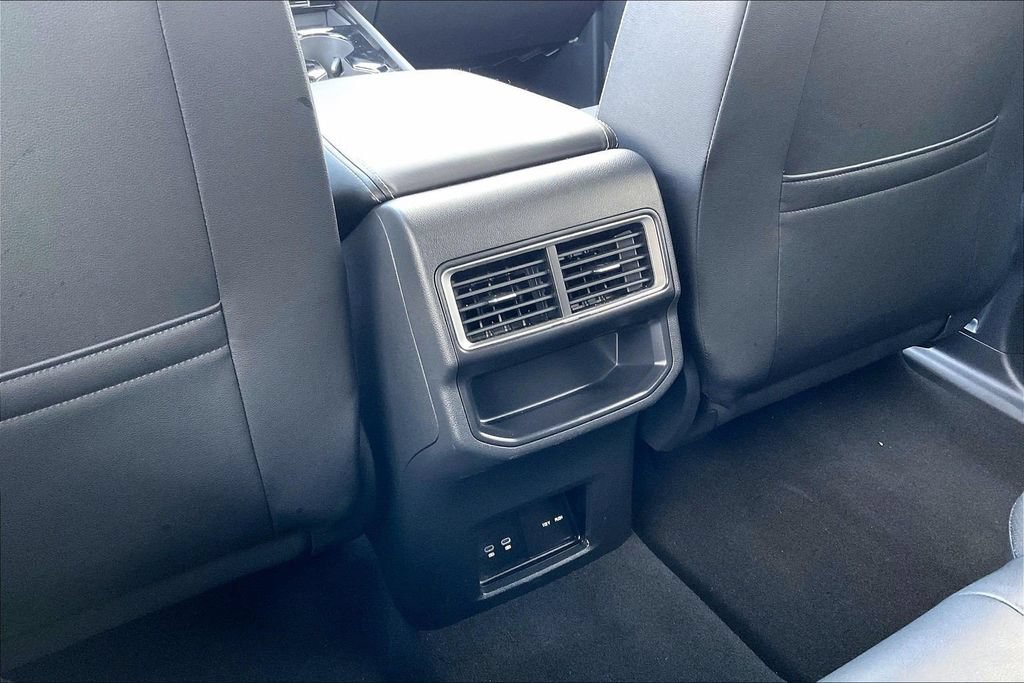 Used 2026 Volkswagen Atlas Cross Sport SE FWD image 34