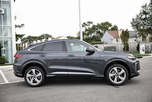 New 2025 Audi Q5 Premium Plus image 3