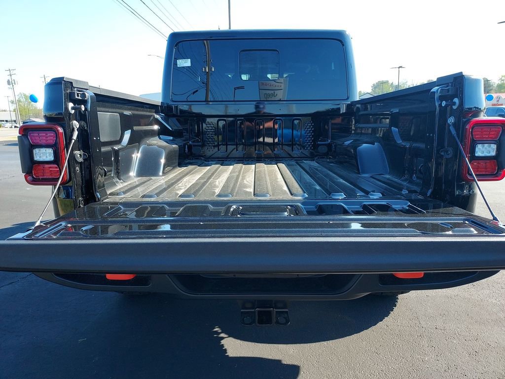 New 2026 Jeep Gladiator Mojave AWD/4WD image 28