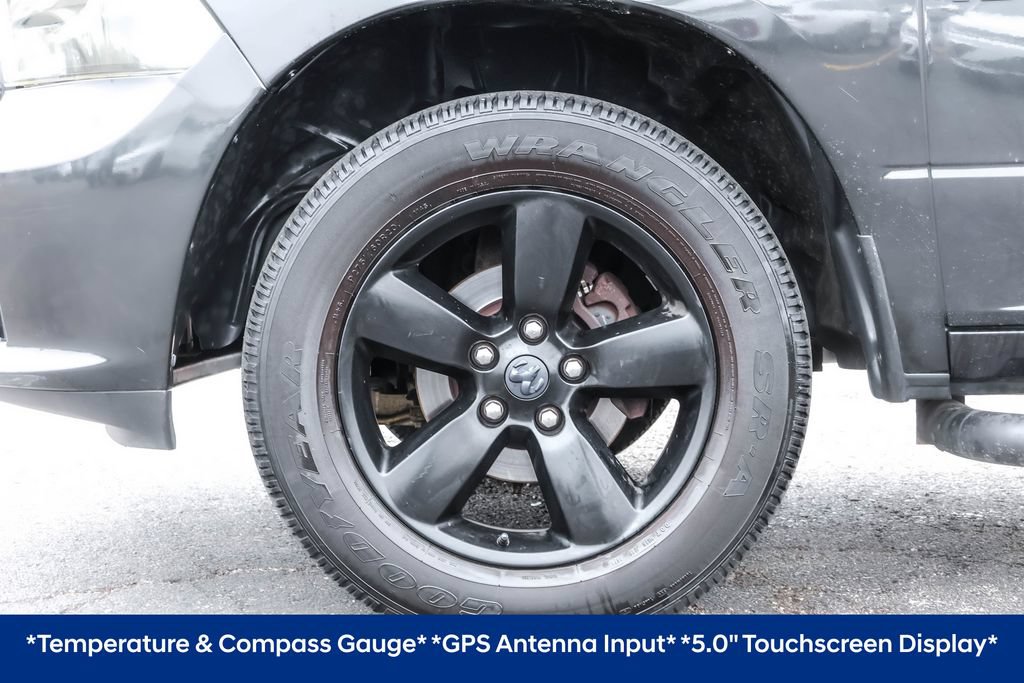 Used 2017 RAM 1500 Express w/ Black Ram 1500 Express Group AWD/4WD image 18