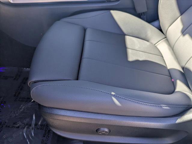 New 2026 Mercedes-Benz GLB 250 image 4